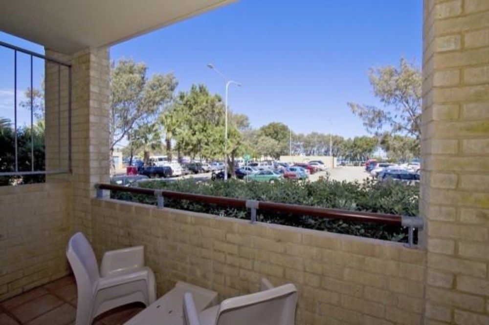 Hillarys Harbour Resort Perth Exterior foto