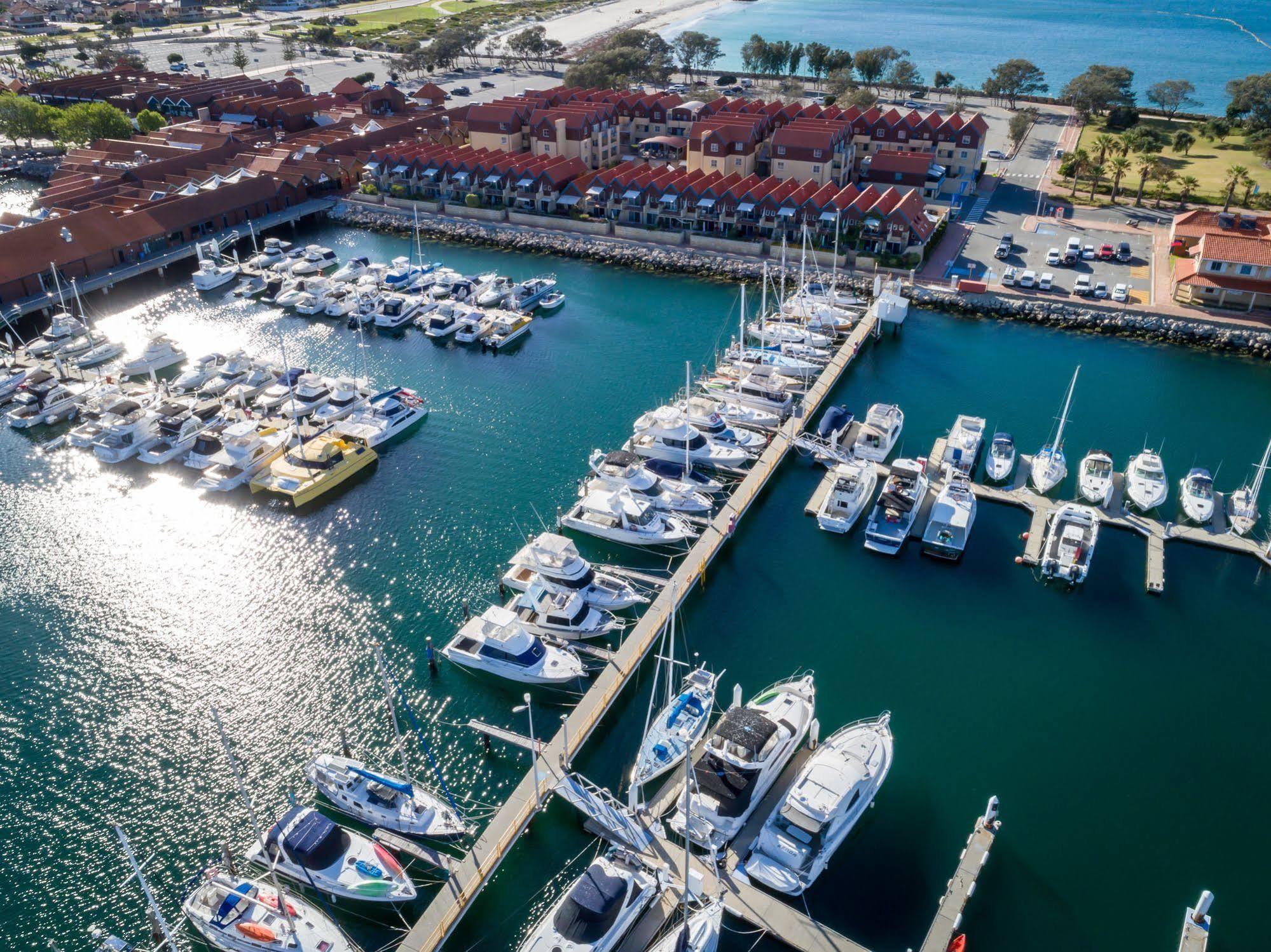 Hillarys Harbour Resort Perth Exterior foto