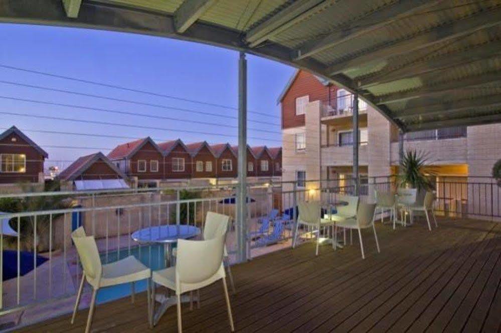 Hillarys Harbour Resort Perth Exterior foto